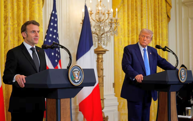 Tổng thống Mỹ - Ph&aacute;p bất đồng quan điểm về c&aacute;ch giải quyết xung đột Ukraine