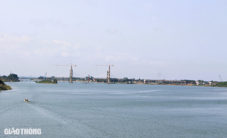 Chuyển mục đ&iacute;ch sử dụng 37ha rừng ph&ograve;ng hộ để l&agrave;m đường ven biển Quảng Trị- Ảnh 2.