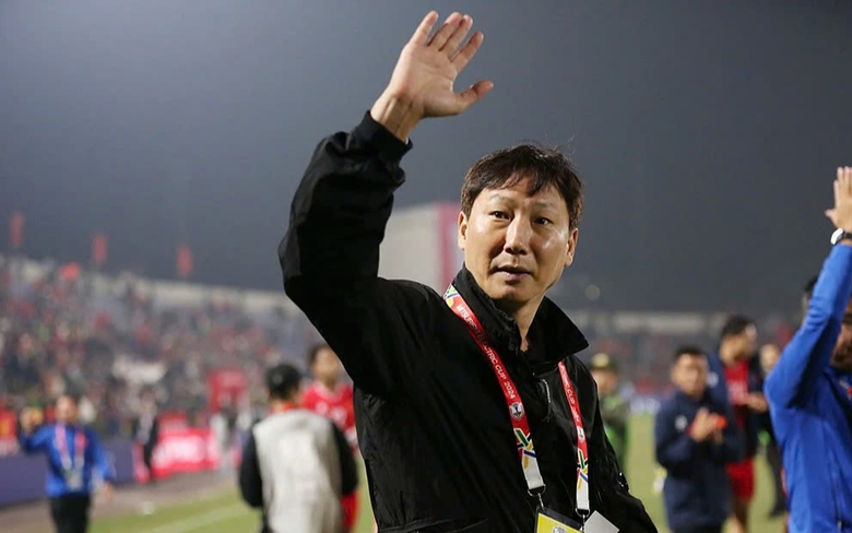 V&igrave; sao HLV Kim Sang-sik kh&ocirc;ng dẫn dắt U22 Việt Nam dự giải đấu ở Trung Quốc?- Ảnh 1.