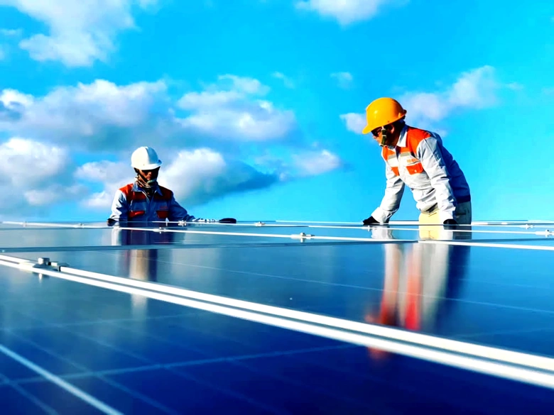 Đề xuất &aacute;p gi&aacute; FIT linh hoạt theo v&ugrave;ng để tăng điện mặt trời- Ảnh 1.