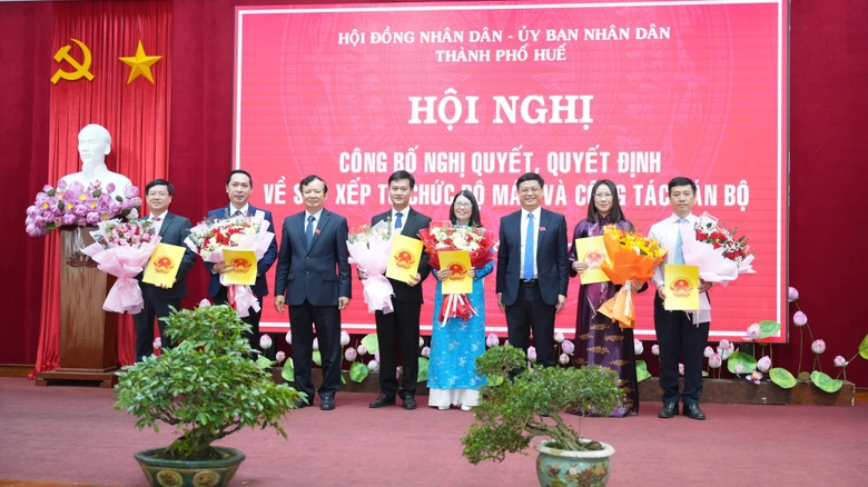 Gi&aacute;m đốc Sở X&acirc;y dựng th&agrave;nh phố Huế sau hợp nhất l&agrave; ai?- Ảnh 4.
