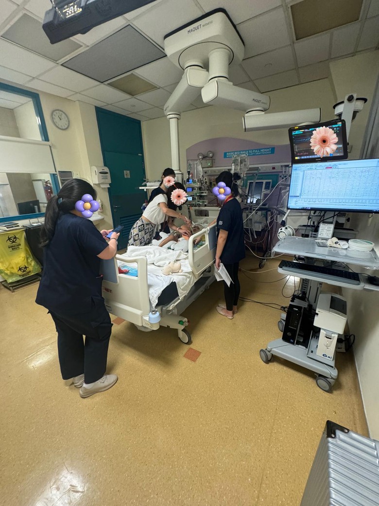 TikToker Phạm Thoại: "Tôi không ăn chặn từ thiện"- Ảnh 4. TikToker Phạm Thoại: "Tôi không ăn chặn từ thiện"- Ảnh 4.