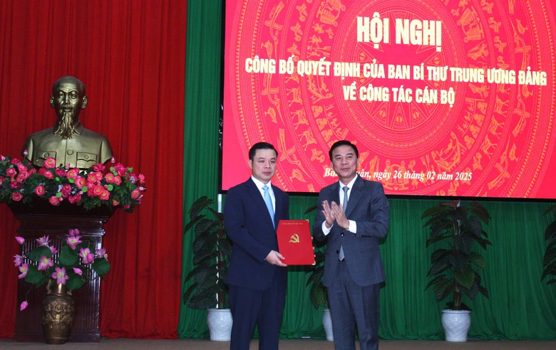 T&acirc;n Ph&oacute; b&iacute; thư Tỉnh ủy B&igrave;nh Thuận l&agrave; ai?- Ảnh 1.