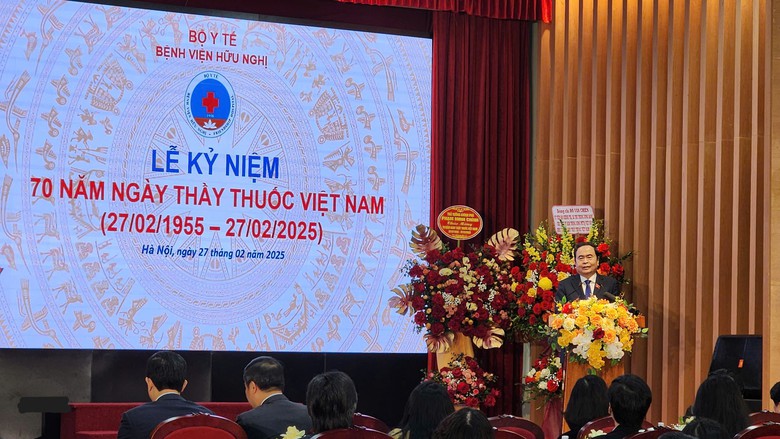 Bệnh viện Hữu Nghị tận t&acirc;m với sứ mệnh chữa bệnh, cứu người- Ảnh 1.
