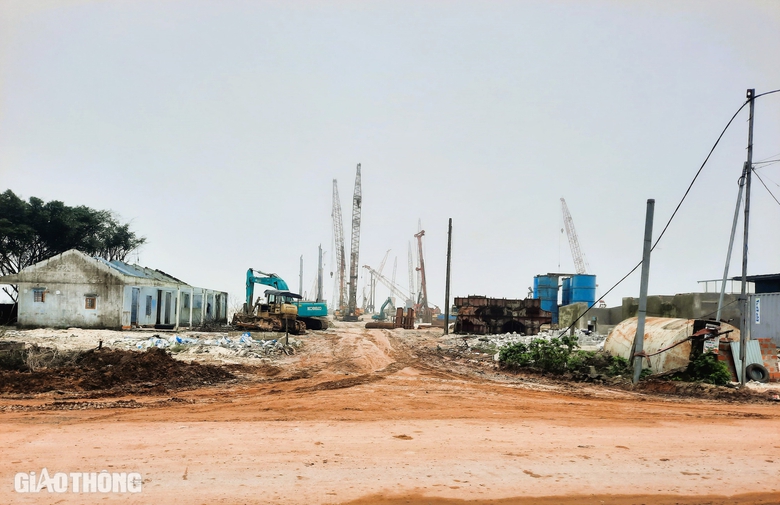 Dự &aacute;n khu bến cảng Mỹ Thủy nhộn nhịp thi c&ocirc;ng, ho&agrave;n th&agrave;nh bến số 1 cuối năm 2025- Ảnh 5.