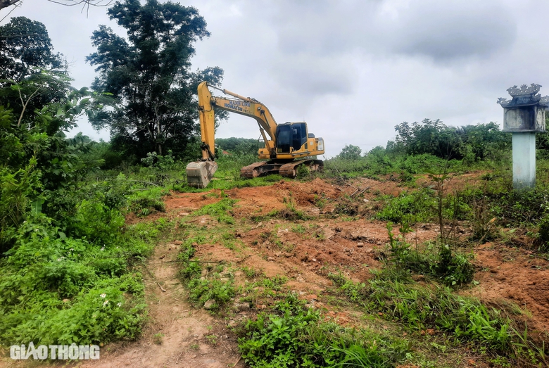 Quảng Trị: Tháo gỡ vướng mắc mặt bằng dự án vừa thay nhà thầu- Ảnh 2. Quảng Trị: Tháo gỡ vướng mắc mặt bằng dự án vừa thay nhà thầu- Ảnh 2.