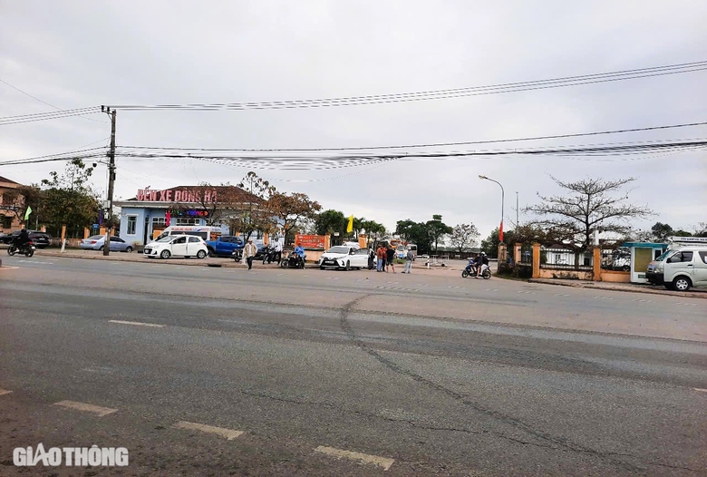 Di dời bến xe Đông Hà để xây dựng đường ven biển Quảng Trị- Ảnh 1. Di dời bến xe Đông Hà để xây dựng đường ven biển Quảng Trị- Ảnh 1.