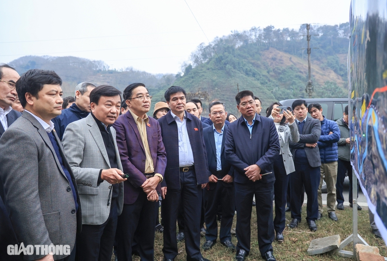 Sớm đầu tư đường sắt L&agrave;o Cai - H&agrave; Nội - Hải Ph&ograve;ng, tạo thuận lợi vận tải li&ecirc;n vận quốc tế- Ảnh 4.