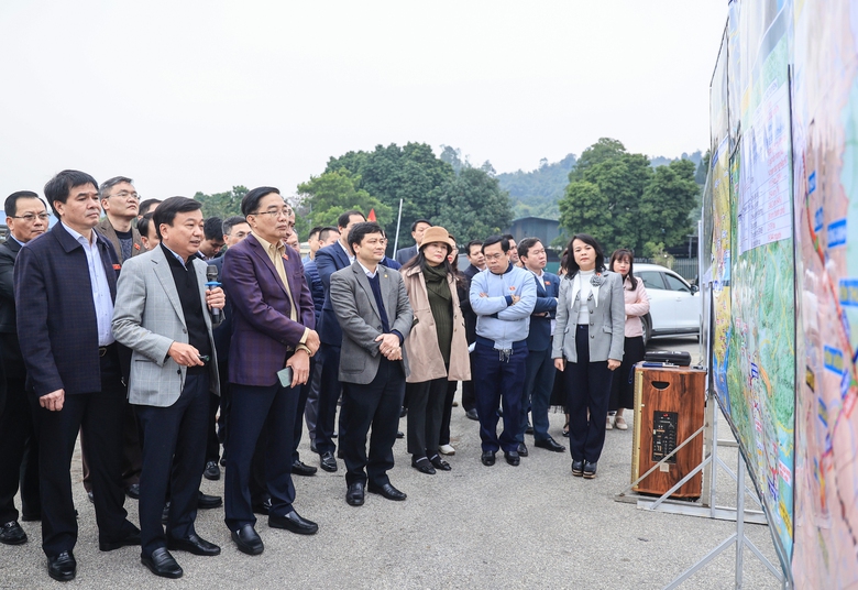 Lập Ban Chỉ đạo triển khai c&aacute;c dự &aacute;n đường sắt quốc gia- Ảnh 2.