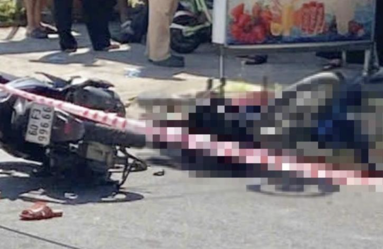 Va chạm giữa hai xe m&aacute;y, người đ&agrave;n &ocirc;ng tử vong, nam thanh ni&ecirc;n nhập viện- Ảnh 1.