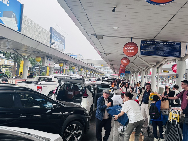 TP.HCM giảm gần 2.900 chuyến bu&yacute;t, tăng chuyến metro dịp lễ 30/4 - 1/5- Ảnh 2.