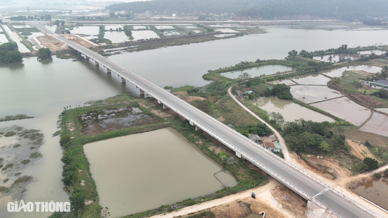 Nh&agrave; thầu đường ven biển 4.600 tỷ ở Nghệ An quyết t&acirc;m r&uacute;t ngắn tiến độ 5 th&aacute;ng- Ảnh 7.