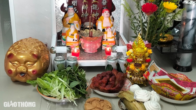 Bạc Li&ecirc;u: Người d&acirc;n tấp nập mua lễ vật ng&agrave;y v&iacute;a Thần T&agrave;i- Ảnh 9.