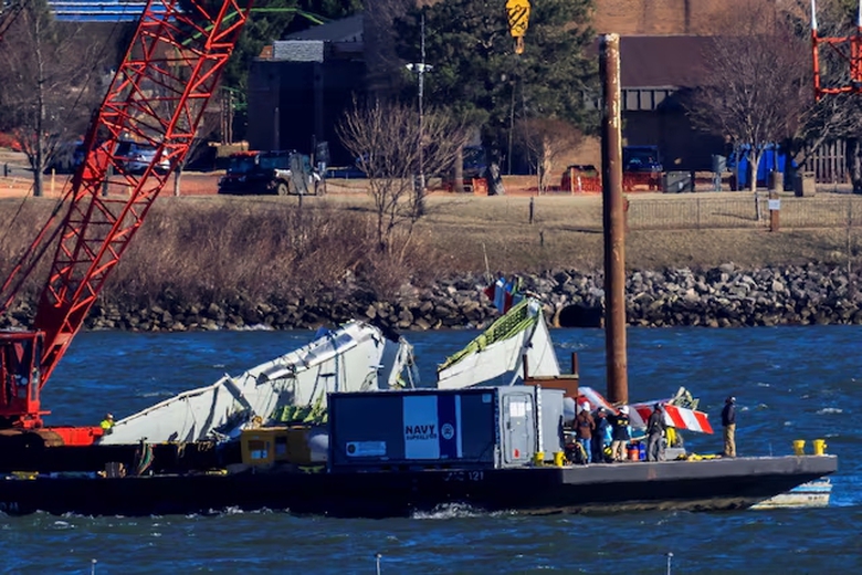 T&igrave;nh tiết bất thường vụ trực thăng qu&acirc;n đội Mỹ va chạm m&aacute;y bay American Airlines- Ảnh 1.