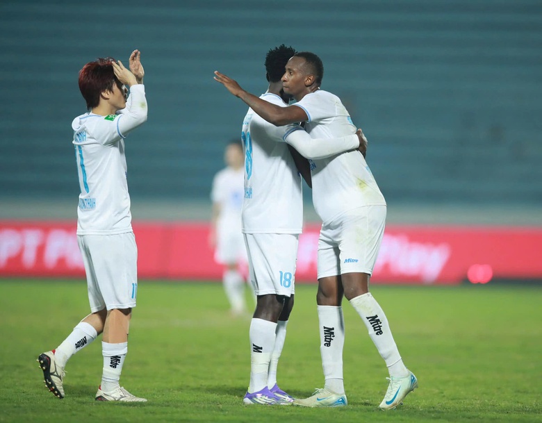 Nh&agrave; v&ocirc; địch V-League &ldquo;chơi lớn&rdquo; ở trận đấu với đại gia Nhật Bản- Ảnh 1.