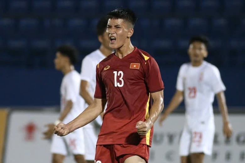 CĐV k&ecirc;u gọi HLV Kim Sang-sik đưa ng&ocirc;i sao n&agrave;y dự SEA Games 33- Ảnh 1.