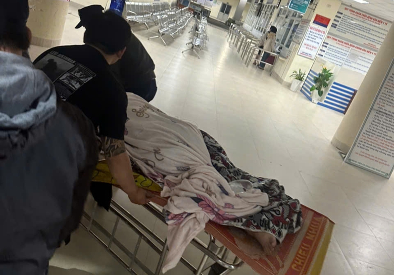 Tai nạn ở Ph&uacute; Y&ecirc;n: Xe kh&aacute;ch tự t&ocirc;ng v&agrave;o dải ph&acirc;n c&aacute;ch, 3 người tử vong- Ảnh 2.