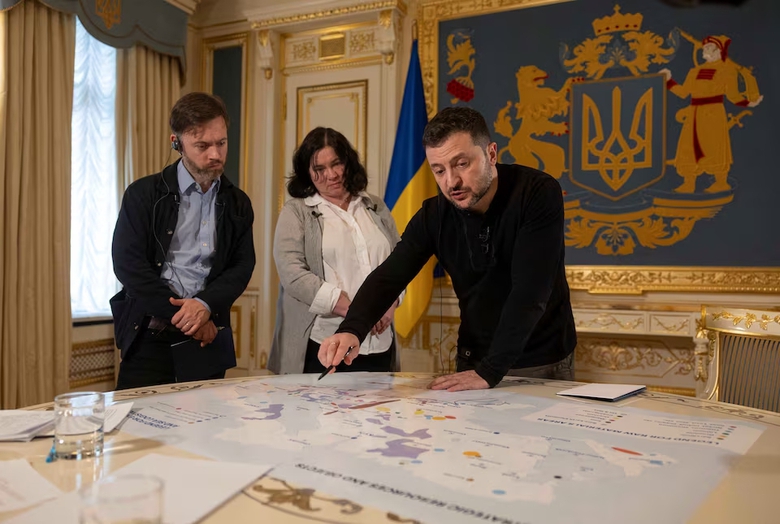 Ukraine sẵn s&agrave;ng hợp t&aacute;c khai th&aacute;c đất hiếm, kho&aacute;ng sản với Mỹ để đổi lấy bảo đảm an ninh- Ảnh 1.