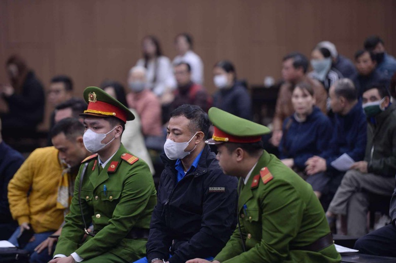 Hơn 70 bị hại tới phi&ecirc;n xử vụ ch&aacute;y chung cư mini l&agrave;m 56 người chết- Ảnh 1.