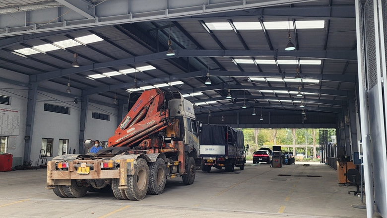 Xe cứu hộ giao th&ocirc;ng hỏng thiết bị gi&aacute;m s&aacute;t h&agrave;nh tr&igrave;nh c&oacute; được đăng kiểm?- Ảnh 1.