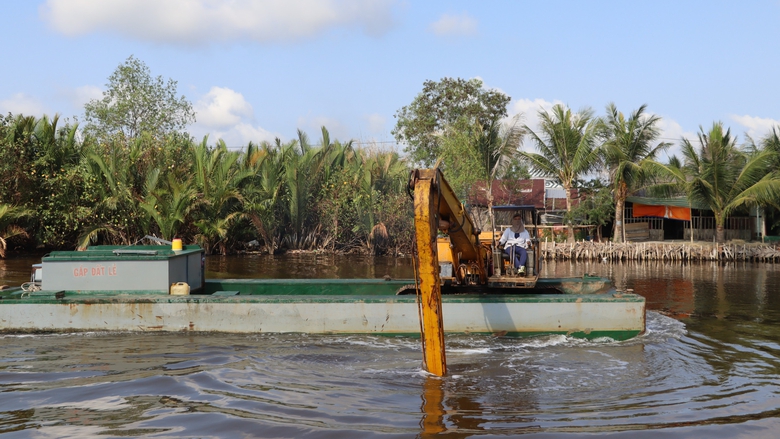 C&agrave; Mau: Nạo v&eacute;t cửa biển C&aacute;i Đ&ocirc;i V&agrave;m với 30 tỷ đồng từ x&atilde; hội ho&aacute;- Ảnh 1.