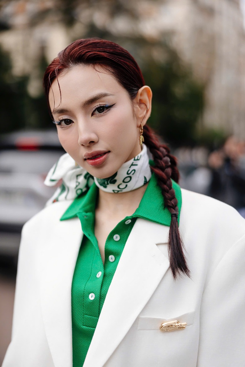 Hoa hậu Th&ugrave;y Ti&ecirc;n hội ngộ d&agrave;n sao quốc tế tại Paris sau l&ugrave;m x&ugrave;m quảng c&aacute;o kẹo KERA- Ảnh 1.