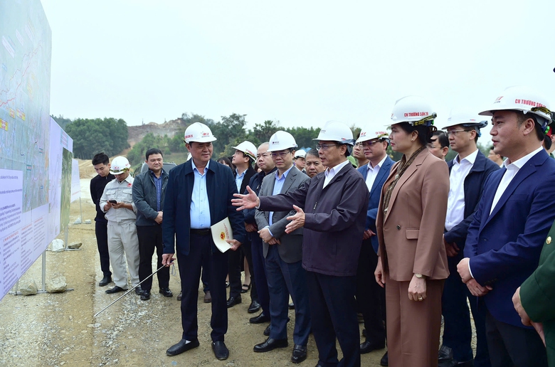 Gỡ nút thắt, tăng tốc hoàn thành 3.000km cao tốc- Ảnh 2. Gỡ nút thắt, tăng tốc hoàn thành 3.000km cao tốc- Ảnh 2.