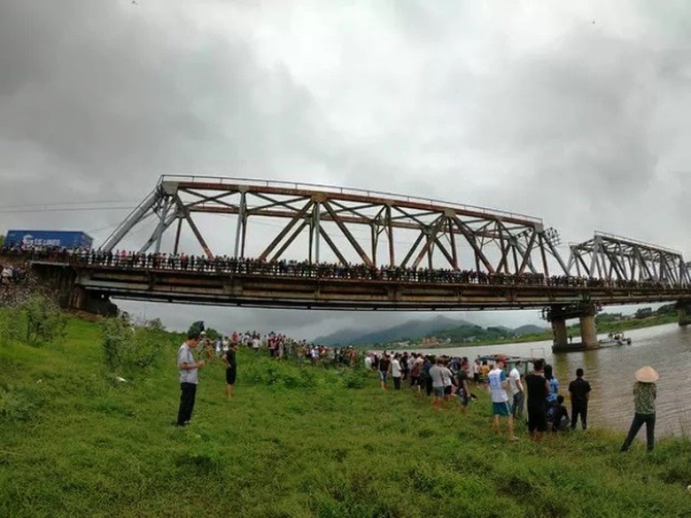 Cận cảnh cầu đường sắt đi chung đường bộ sắp được thay thế tại Bắc Giang- Ảnh 5. Cận cảnh cầu đường sắt đi chung đường bộ sắp được thay thế tại Bắc Giang- Ảnh 5.