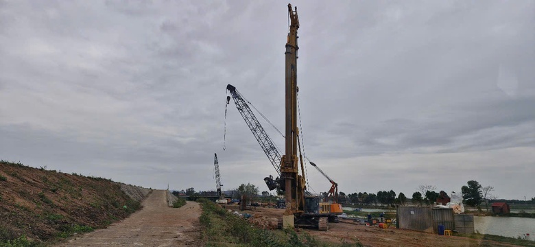 Cận cảnh cầu đường sắt đi chung đường bộ sắp được thay thế tại Bắc Giang- Ảnh 7. Cận cảnh cầu đường sắt đi chung đường bộ sắp được thay thế tại Bắc Giang- Ảnh 7.