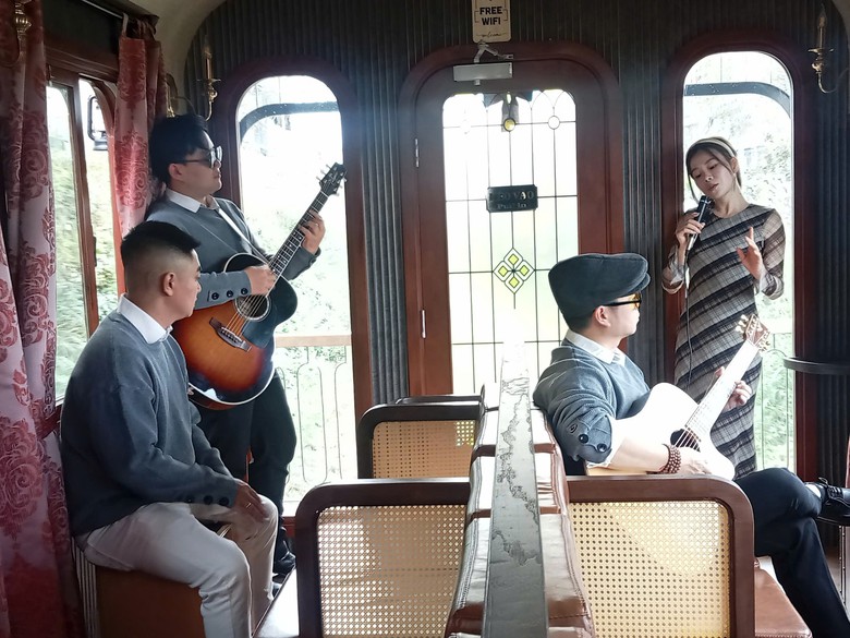 Giảm giá vé tàu cổ Đà Lạt tới 40%- Ảnh 1. Giảm giá vé tàu cổ Đà Lạt tới 40%- Ảnh 1.