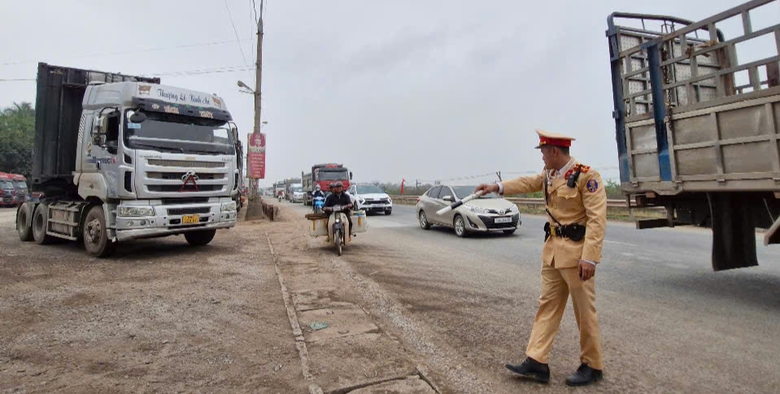 Quyết liệt xử l&yacute; vi phạm, TNGT tại Bắc Giang giảm s&acirc;u ở cả 3 ti&ecirc;u ch&iacute;- Ảnh 1.