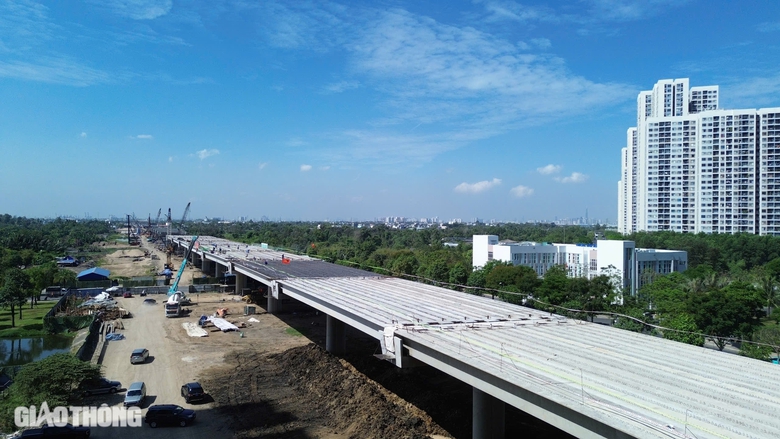 Ph&oacute; thủ tướng: Th&aacute;o gỡ nhanh vướng mắc mặt bằng, nguồn vật liệu dự &aacute;n V&agrave;nh đai 3 TP.HCM- Ảnh 4.