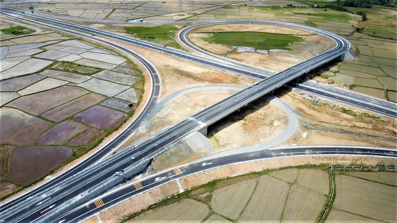 LIZEN l&agrave; nh&agrave; thầu ti&ecirc;n phong về đ&iacute;ch tr&ecirc;n cao tốc V&acirc;n Phong - Nha Trang- Ảnh 5.