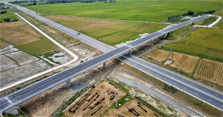 LIZEN l&agrave; nh&agrave; thầu ti&ecirc;n phong về đ&iacute;ch tr&ecirc;n cao tốc V&acirc;n Phong - Nha Trang- Ảnh 12.