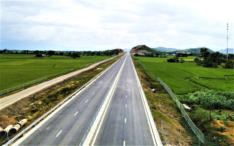 LIZEN l&agrave; nh&agrave; thầu ti&ecirc;n phong về đ&iacute;ch tr&ecirc;n cao tốc V&acirc;n Phong - Nha Trang- Ảnh 13.