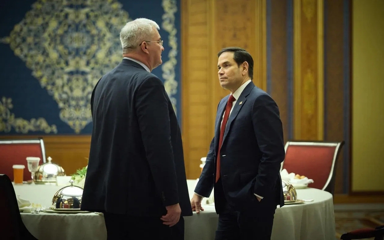 Ngoại trưởng Ukraine giải th&iacute;ch l&yacute; do chấp thuận đề xuất ngừng bắn k&eacute;o d&agrave;i 30 ng&agrave;y