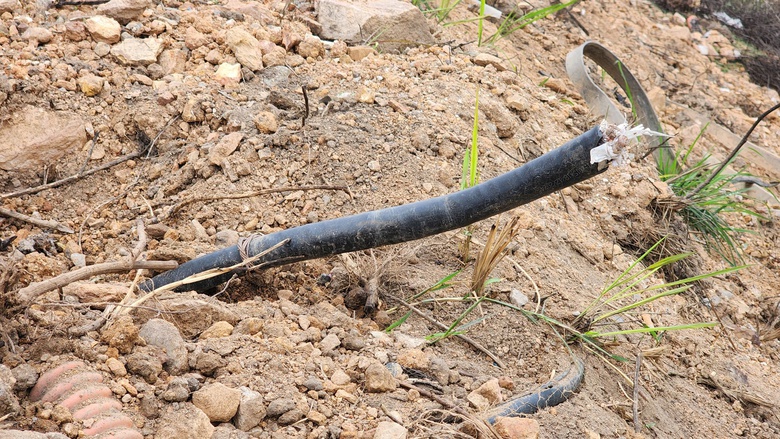 Bắc Ninh: Nguy cơ mất an to&agrave;n tr&ecirc;n cầu B&igrave;nh Than do hệ thống chiếu s&aacute;ng t&ecirc; liệt- Ảnh 20.