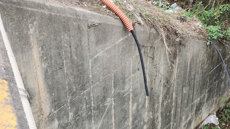 Bắc Ninh: Nguy cơ mất an to&agrave;n tr&ecirc;n cầu B&igrave;nh Than do hệ thống chiếu s&aacute;ng t&ecirc; liệt- Ảnh 29.