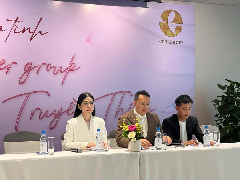 Hằng Du Mục, Quang Linh tổ chức gặp gỡ b&aacute;o ch&iacute; tr&aacute;i ph&eacute;p?- Ảnh 1.