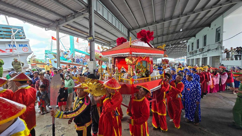 C&agrave; Mau: Lễ hội Nghinh &Ocirc;ng S&ocirc;ng Đốc 100 tuổi c&oacute; g&igrave; đặc biệt?- Ảnh 2.