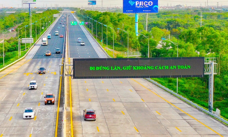 Bộ X&acirc;y dựng y&ecirc;u cầu sớm ho&agrave;n th&agrave;nh điều h&agrave;nh cao tốc Bắc - Nam bằng ITS- Ảnh 1.