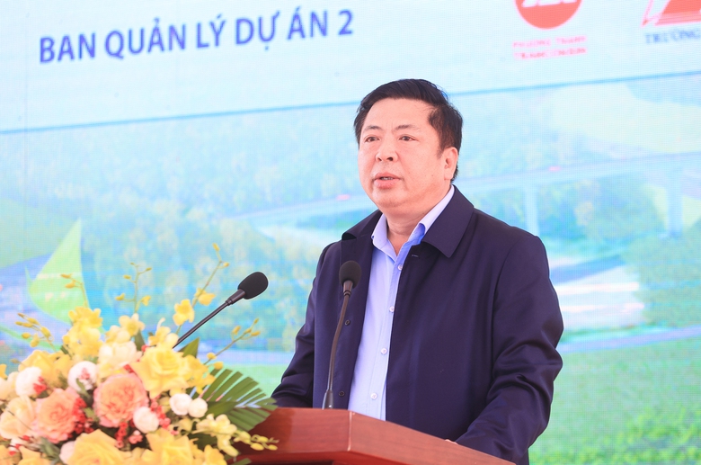 Bộ trưởng Trần Hồng Minh ph&aacute;t lệnh khởi c&ocirc;ng tuyến đường bộ Chợ Mới - Bắc Kạn- Ảnh 1.