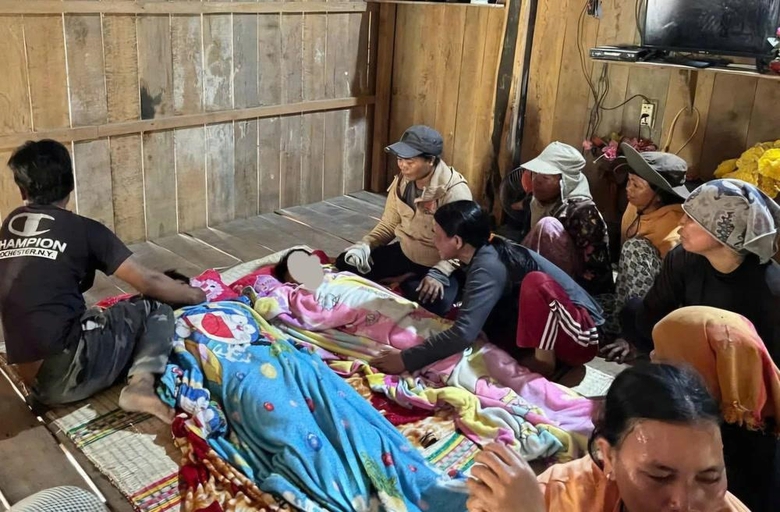 Bốn trẻ em đuối nước thương t&acirc;m khi c&acirc;u c&aacute; tr&ecirc;n s&ocirc;ng Ba- Ảnh 1.