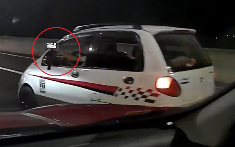 T&agrave;i xế v&agrave; chủ &ocirc; t&ocirc; gắn biển số giả bị phạt hơn 50 triệu đồng- Ảnh 2.