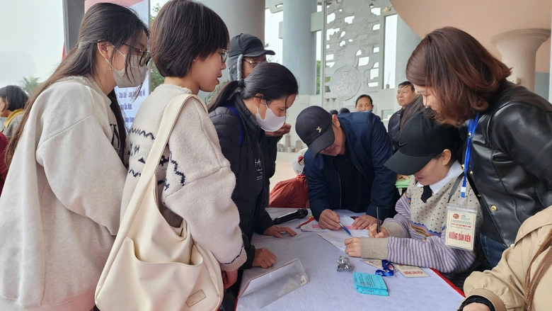 Sau trend "Bắc Bling", Bắc Ninh tăng xe miễn phí phục vụ tour cuối tuần- Ảnh 6. Sau trend "Bắc Bling", Bắc Ninh tăng xe miễn phí phục vụ tour cuối tuần- Ảnh 6.