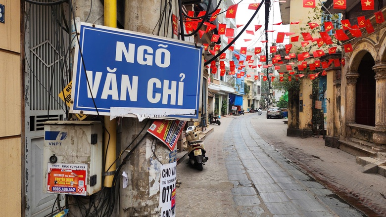 Con đường lát đá xanh gần 100 tuổi trong làng cổ ở Bắc Ninh hiện ra sao?- Ảnh 5. Con đường lát đá xanh gần 100 tuổi trong làng cổ ở Bắc Ninh hiện ra sao?- Ảnh 5.