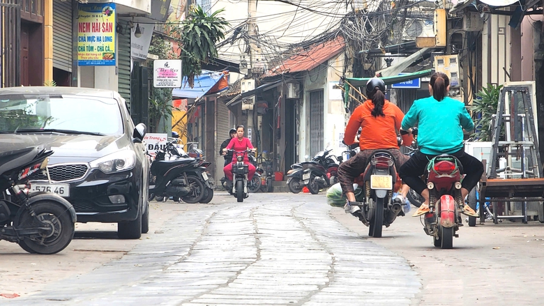 Con đường lát đá xanh gần 100 tuổi trong làng cổ ở Bắc Ninh hiện ra sao?- Ảnh 28. Con đường lát đá xanh gần 100 tuổi trong làng cổ ở Bắc Ninh hiện ra sao?- Ảnh 28.