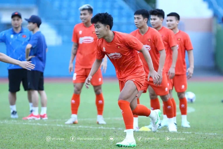 Báo Indonesia bất ngờ ví tân binh tuyển Việt Nam với Sergio Ramos- Ảnh 1. Báo Indonesia bất ngờ ví tân binh tuyển Việt Nam với Sergio Ramos- Ảnh 1.