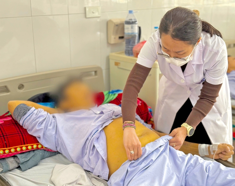 Nguy kịch vì tự ý ngừng thuốc điều trị gan- Ảnh 1. Nguy kịch vì tự ý ngừng thuốc điều trị gan- Ảnh 1.