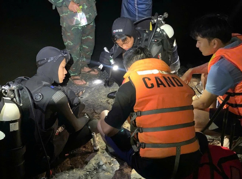 Nh&oacute;m 7 học sinh rủ nhau đi chơi th&aacute;c, một em đuối nước tử vong thương t&acirc;m- Ảnh 1.